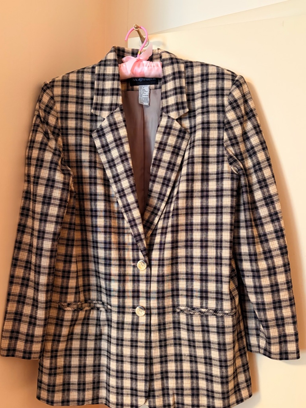 Sag Harbor Plaid Blazer in Cream and Black